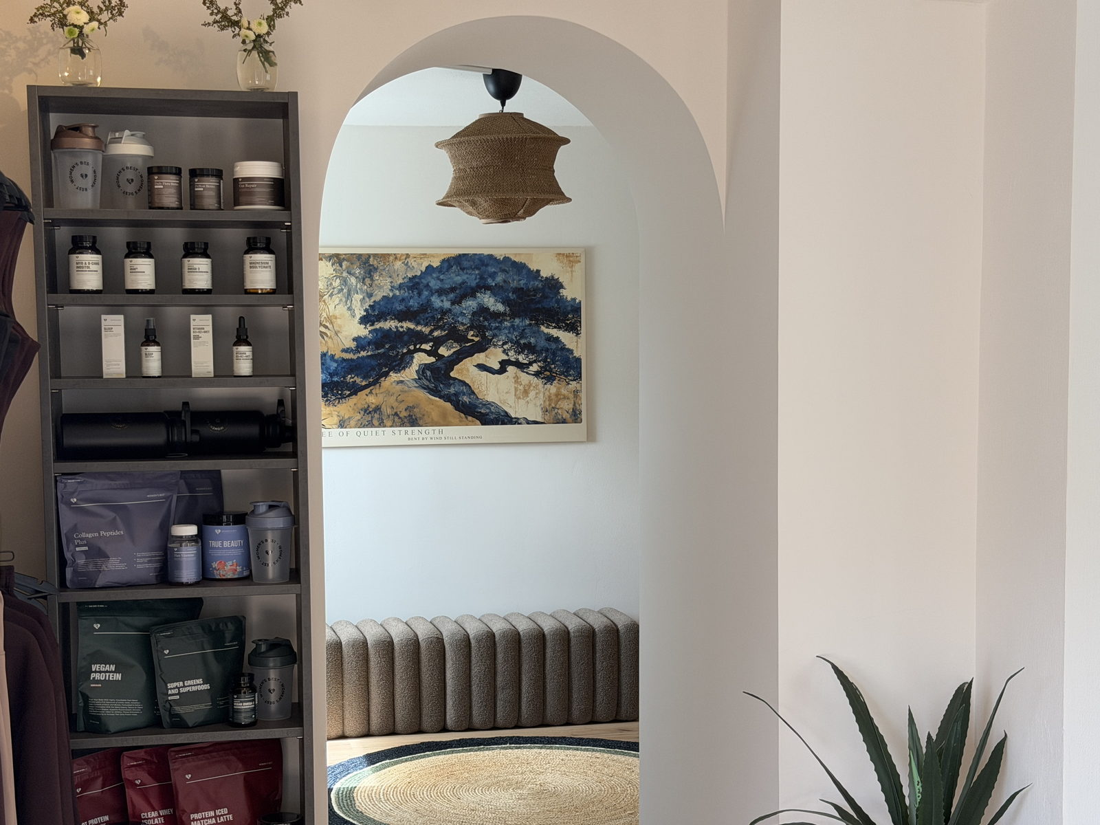 Lounge und Produktbereich in Kitzbühel